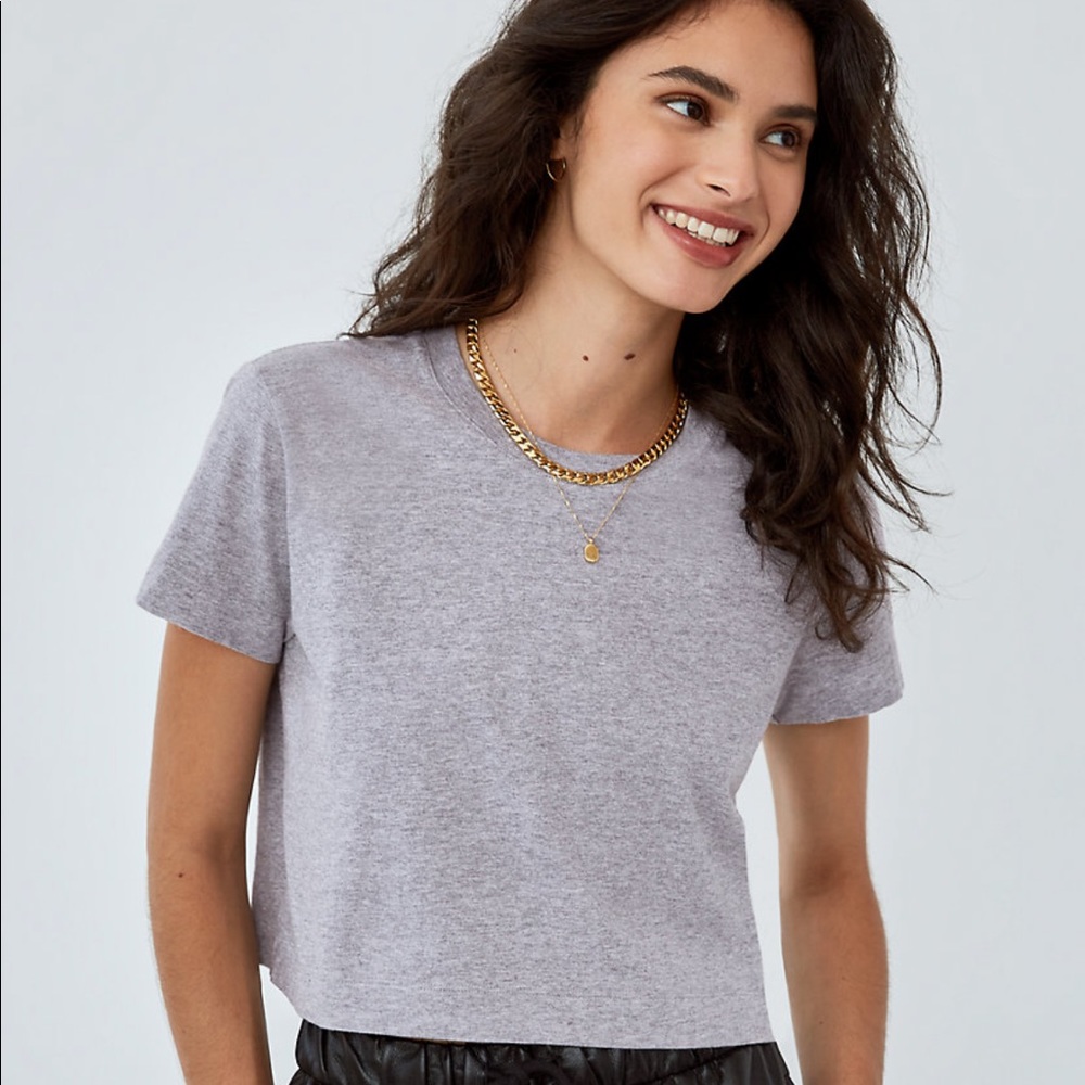 Wilfred Free Weekend T-shirt